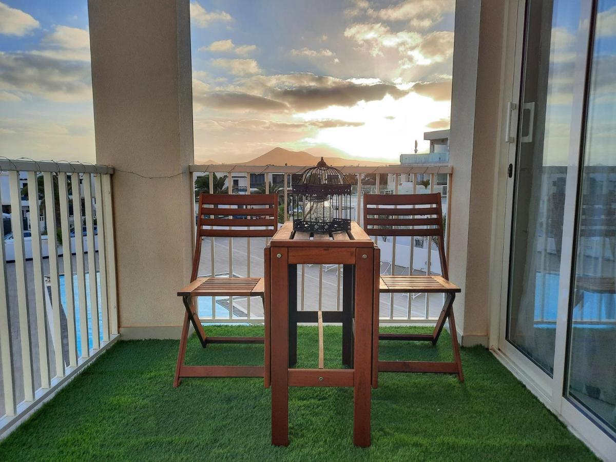 Homeforguest Sunset Senator With Pool And Terrace In Costa Teguise Kültér fotó